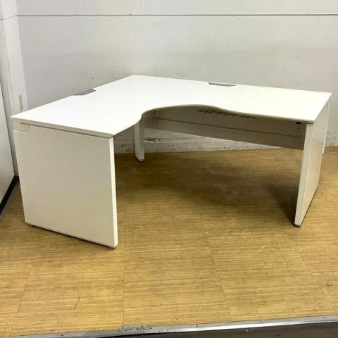 【定価約30万円以上】オカムラ プロユニットシリーズ L字型デスク 天板ホワイト×脚ホワイト W1600×D1400の広々サイズ 左ラウンド 幕板付き 限定1台入荷