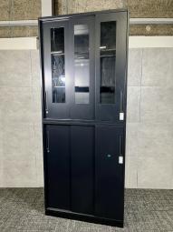 【★スタイリッシュな黒い書庫が入荷★】◆コクヨ/EDIA　ブラック　スライド　引き戸　ガラス　収納　家具　リユース　九州最大級《オフィスバスターズ福岡博多店は、福岡を拠点として、日本全国へ中古オフィス用品・オフィス家具を提供しております》