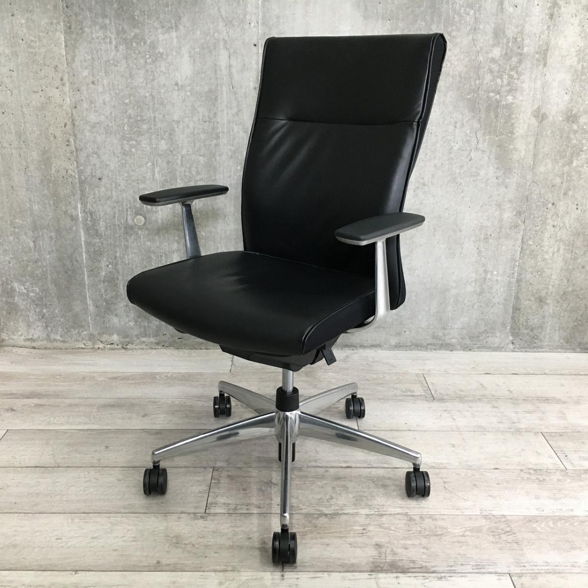 【レザータイプなので上長席・役員用に最適！】■コクヨ（KOKUYO）製　プントチェア（PUNTO）　ハイバック　肘付き　■革張りモデル　■固定肘　■エアランバーサポート　■ブラック
                        プント
                                    中古
            