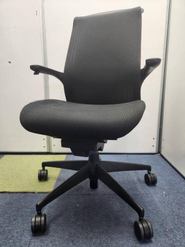 【中古】M4 樹脂 1 コクヨ（KOKUYO） 肘付ハイバックチェア