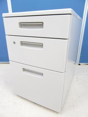 【中古】BS+  コクヨ（KOKUYO） ワゴン3段