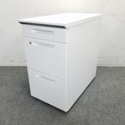 【6台入荷！】大人気のホワイト脇机入荷！中古　サイドデスク　オフィス　脇机　人気　ホワイト