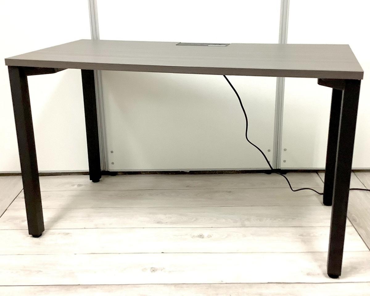 テーブル アジャスター付き 配線ボックス付 オススメ(おすすめ) レア・ITOKI/イトーキ ・ActLink/アクトリンク ※横浜本店撮影画像※
                        アクトリンク
                                    中古
            