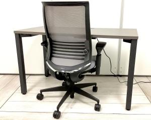 【セット商品（テーブル×１台/チェア×1脚）】テーブル アジャスター付き 配線ボックス付 オススメ(おすすめ) レア・ITOKI/イトーキ ・ActLink/アクトリンク ※横浜本店撮影画像※