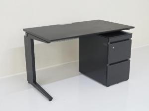 【横幅1200サイズ】起業や移転時におススメ！平デスク+ワゴンの片袖机セット　■色：ブラック/オススメ(おすすめ) /人気商品【BKNA】