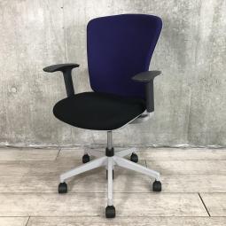 【関東倉庫在庫品】【ローコストチェアの定番！使いやすいスタンダードなデザイン】■イナバ（inaba）　バルチェ（Valche）　肘付き　ハイバック　■可動肘　■座面ブラック　背面パープル【弊社使用欄：A01016710】【ECBMC】