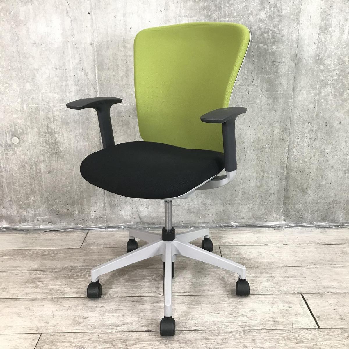 【関東倉庫在庫品】【ローコストチェアの定番！使いやすいスタンダードなデザイン】【在庫入替セール品】■イナバ（inaba）　バルチェ（Valche）　肘付き　ハイバック　■可動肘　■座面ブラック　背面グリーン【弊社使用欄：A01016714】【ECBMC】
                        Valche
                                    中古
            