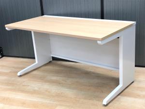 【広々としたワークスペースで作業効率アップ!】■オカムラ アドバンスシリーズ 平デスク W1400×D700×H720mm 引出し無 ネオウッドライト ■いま人気のオシャンティーでスタイリッシュな木目デザイン!【Okamura ADVANCE】