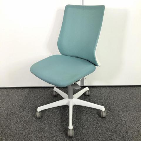 【中古】フルーエントチェア CB31WW FKA6 オカムラ（okamura） 肘無ローバックチェア