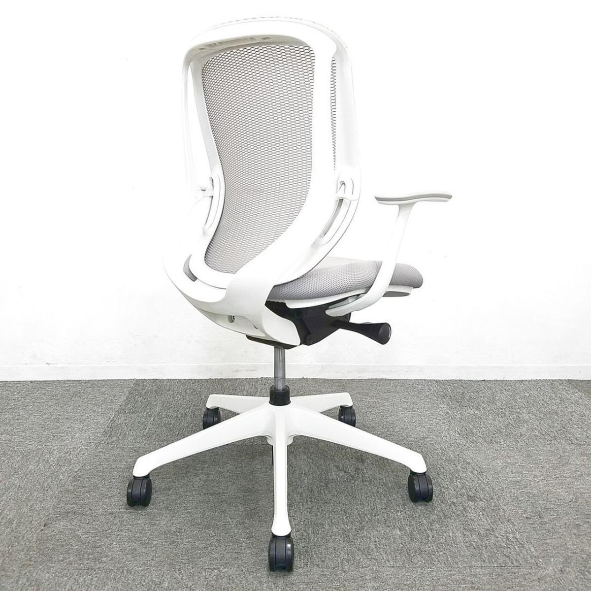 av　オカムラ　シルフィーチェア　ローバック　固定肘　前傾機能　メッシュ　中古品 中古】シルフィーメッシュ オカムラ/okamura 肘付ローバック