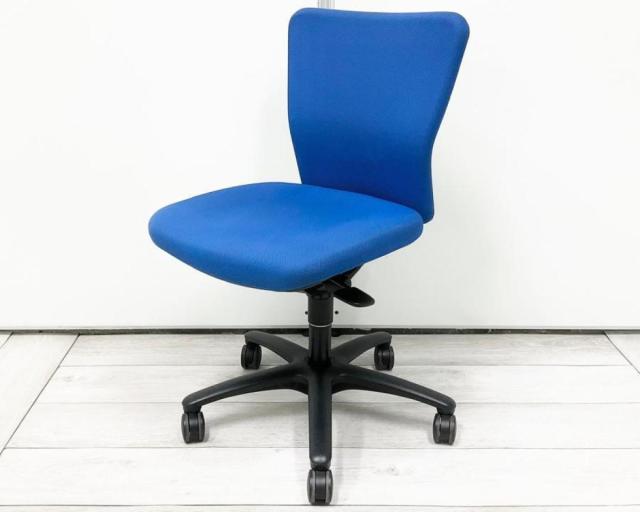 【中古】カロッツァチェア  オカムラ（okamura） 肘無ローバックチェア