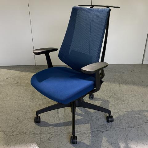 【中古】デュオラ メッシュ  コクヨ（KOKUYO） 肘付ハイバックチェア