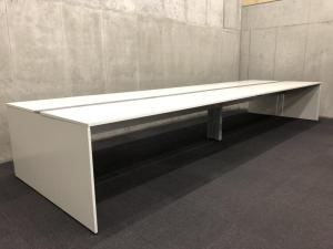 【関西倉庫入荷】■イトーキ/インターリンク　フリーアドレスデスク　W4200mm×D1400mm　■ホワイト