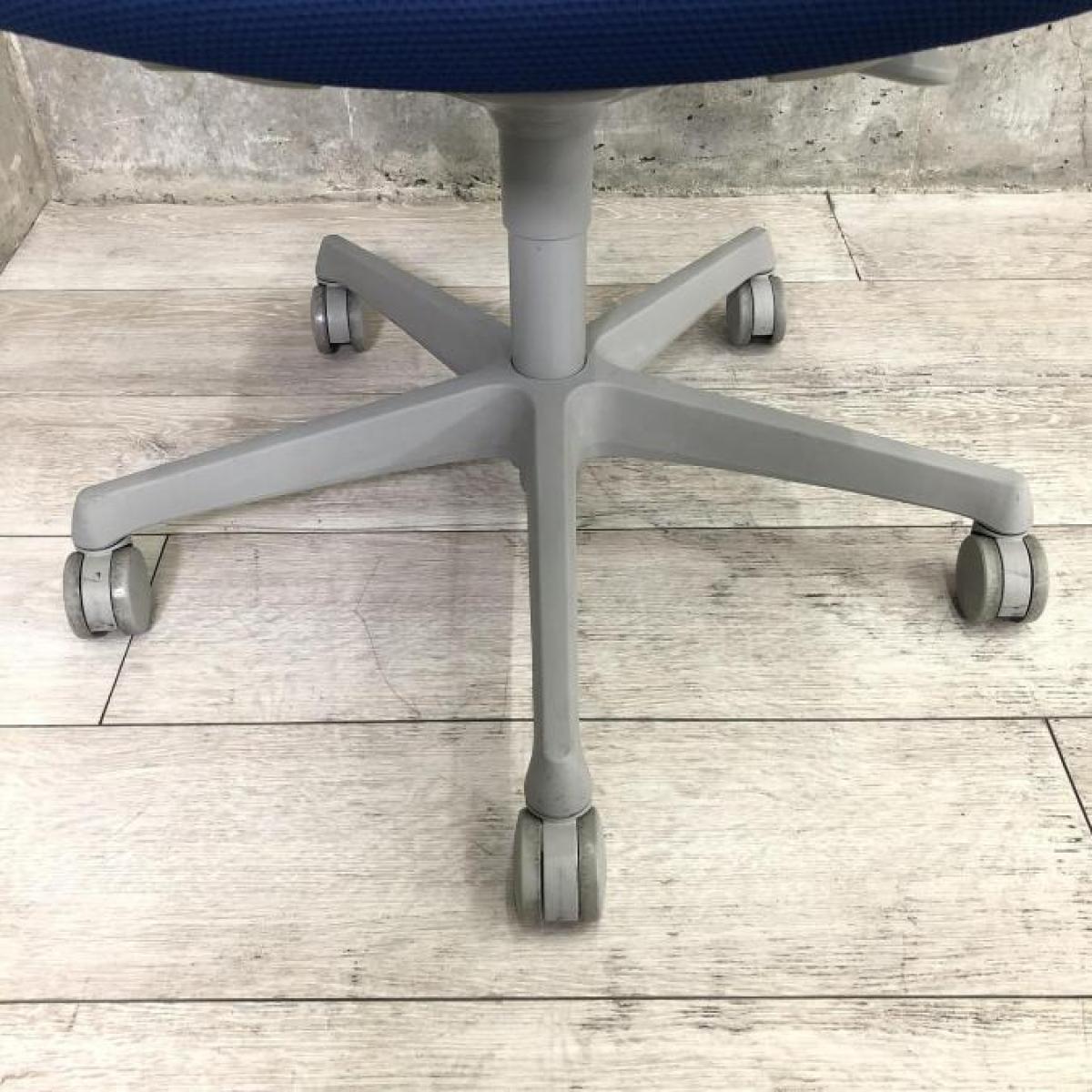 中村ばぁば 中古】スラート オカムラ/okamura 肘無ハイバックチェア 553538