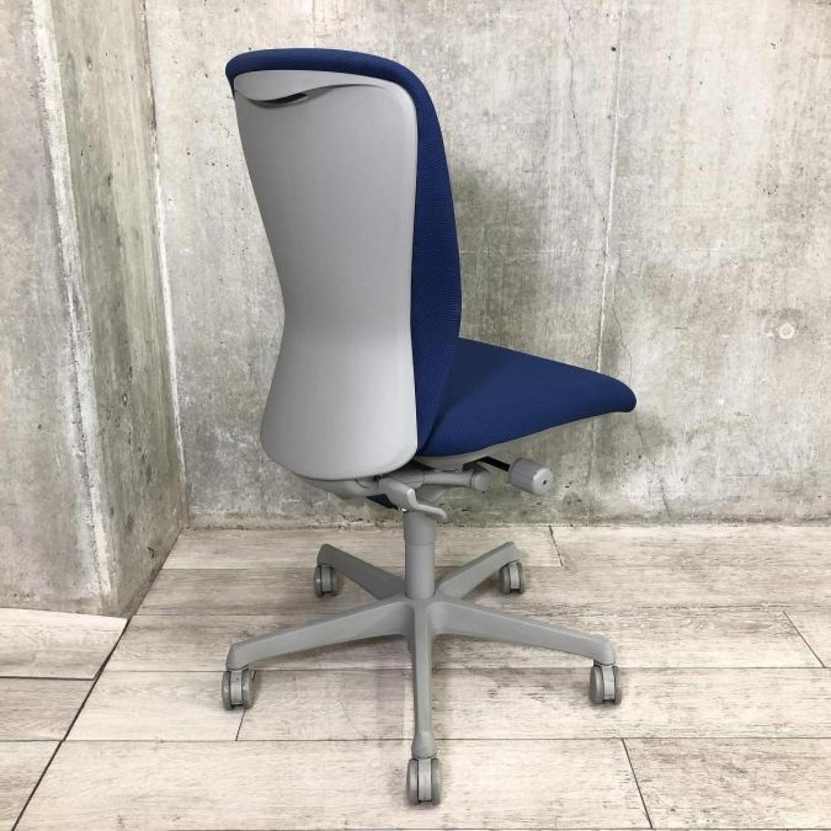 中村ばぁば 中古】スラート オカムラ/okamura 肘無ハイバックチェア 553538