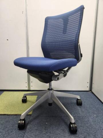 【中古】コーラルチェア  オカムラ（okamura） 肘無ミドルバックチェア