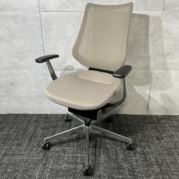 【★座面が360度動きます★】◆コクヨ/イング　ing　健康　人気　家具　ベージュ　リビング　リユース　九州最大級《オフィスバスターズ福岡博多店は、福岡を拠点として、日本全国へ中古オフィス用品・オフィス家具を提供しております》