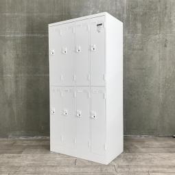 【ダイヤル錠式で鍵の持ち運び無し！１台で8人分の縦型ロッカー！】■コクヨ（KOKUYO）製　LKロッカー　更衣用ロッカー　8人用　■ダイヤル錠　※非常解錠キーは付属なし　■ホワイト【弊社使用欄：A01033291】【SN】