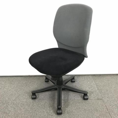 【中古】ヴィラージュチェア 8VC21A FVF2 オカムラ（okamura） 肘付ローバックチェア