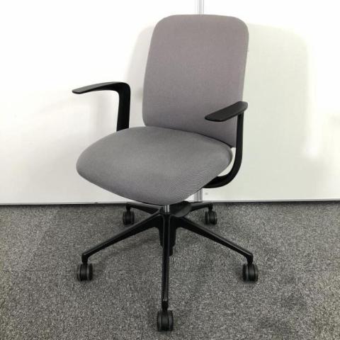 【中古】ライブス CD23MR FXW3 オカムラ（okamura） 肘付ローバックチェア