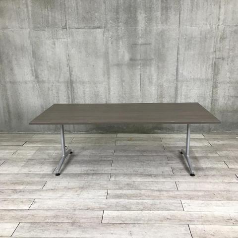 【幅2100㎜・シックな印象の大型テーブル!】■コクヨ(KOKUYO) JUTO(ジュート) ミーティングテーブル ■W2100×D1000mm ■天板ブラウン T字脚