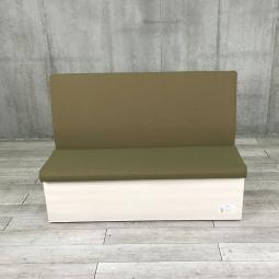 【レイアウト次第でオフィスのあらゆるシーンに対応！ミーティングスペース、休憩スペースなどにオススメ！】■オカムラ製　ブレスタ　2人用ソファ　■ダークグリーン×木目ナチュラル脚【ABW商材】【関東倉庫在庫品】【弊社使用欄：A01039989】