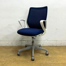 【コスパ良し・見た目良し・使い勝手良しの優れもの！】/オススメ(おすすめ) /人気商品【弊社使用欄：A01032886】■ローバック　■固定肘　■オカムラ(okamura)製　CG-Mメッシュ/ミディアムブルー/