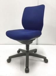 【関西倉庫在庫品】【体にフィットするダブルクッション構造！快適さと集中力をキープ！】■コクヨ（KOKUYO）製　セディスタチェア（SEDISTA）　肘無ローバック　　■ディープブルー×ブラックシェル 【弊社使用欄：A01041311】