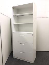 【視認性に優れたオープンキャビネット！扉がないので出し入れしやすい！】■コクヨ（KOKUYO）製　■エディアシリーズ（EDIA）　■オープン書庫×両開き書庫　■W900×D450㎜　■ベース付き　■ホワイト