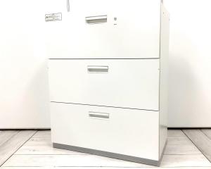 A4ファイルも収納可能！書類探しがスムーズに！ 
■プラス/L6/ホワイト