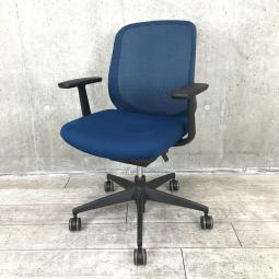 【関東倉庫在庫品】【透過性と機能性を最大限に活かした人気チェア！】■コクヨ（KOKUYO）　シロッコ（Scirocco）チェア　肘付き　ローバック　■背面メッシュ　■プルシアンブルー ×ブラックシェル 【弊社使用欄：A00995818】【ECBMC】