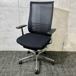 【★すっきりしたデザインのメッシュチェア★】◆コクヨ/ベゼル　ウエーブモーションサポート　ランバーサポート　人気　自宅　家具　リユース　九州最大級《オフィスバスターズ福岡博多店は、福岡を拠点として、日本全国へ中古オフィス用品・オフィス家具を提供しております》