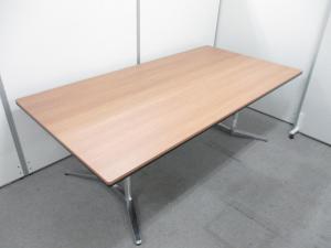 【倉庫在庫品】オカムラ製の大型会議テーブル【ラティオⅡシリーズ】が限定1台ご案内可能です！　＊福岡市拠点の「オフィスバスターズ福岡南店」は、福岡はもちろん、岡山・広島エリアにも対応しています。中古オフィス家具・チェア・デスク・複合機など一式手配可能。各地に特化した在庫とワンストップ対応で、起業・移転・レイアウト変更にしっかり対応し、岡山・広島でも安心の選択肢をご提供します。＊