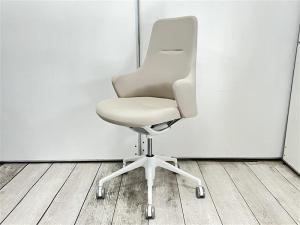 【2025年製 状態良好！】やわらかく、からだを包み込むフィルム。カジュアル・機能的/オススメ(おすすめ) /人気商品【弊社使用欄：A91400196】Lives Work Chair/ハイバック/背カラー:ベージュ 脚カラー:ホワイト/オカムラ/ライブスワークチェア