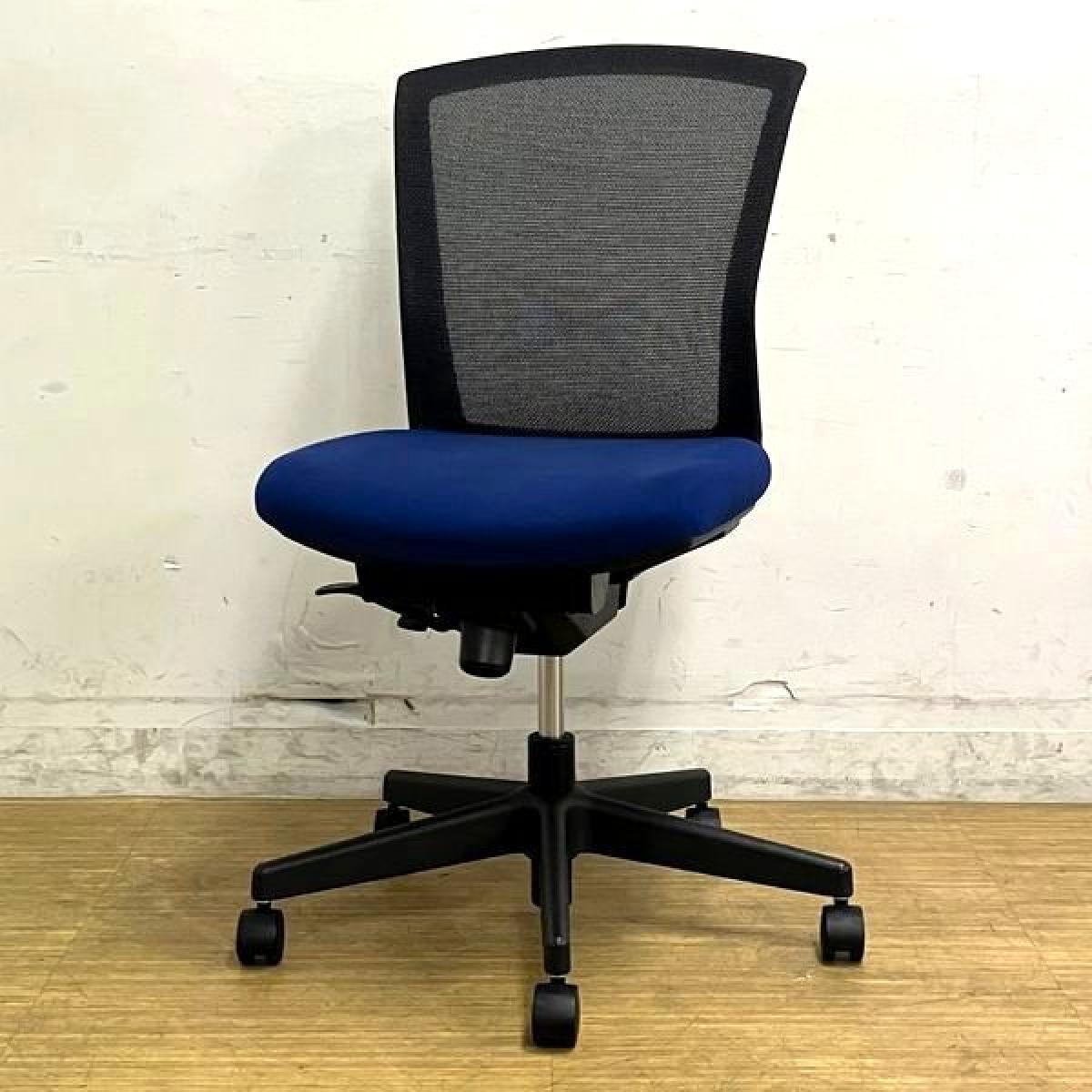 コクヨ　バリシア　肘無しチェア　メッシュチェア　背ブラック×座ブルー〈岐阜・愛知・三重・静岡・福井〉
                        バリシア
                                    中古
            