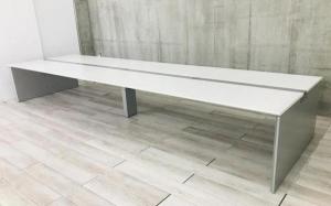 【倉庫在庫品】【スタイリッシュなオフィス作りに!ホワイトなので清潔感のある空間を実現!!】■オカムラ製 プロユニットフリーウェイ ■W4800×D1200×H720 ■ホワイト天板 ■オフィスバスターズ東大阪店