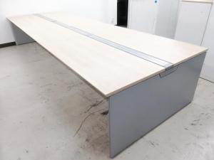 【倉庫在庫】【4~6名推奨！！癒し系のナチュラルカラー天板フリアドの入荷です！！大量入荷！！】■オカムラ製　プロユニットフリーウェイ　　■4~6人用　■W3600×D1200×H720　■ナチュラル天板　■シルバー脚　■オフィスバスターズ東大阪店