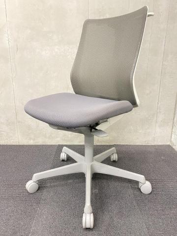 【中古】フルーエントチェア  オカムラ（okamura） 肘無ハイバックチェア