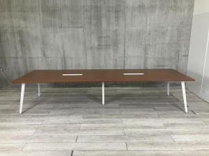 【高級感のあるミーティングテーブル!大切なお客様を招くお部屋にも!】■ウチダ(UCHIDA) レムナシリーズ(LEMNA) 大型テーブル 会議用テーブル ■W3600×D1200㎜ ■ブラウン ■配線口有り【打ち合わせや応接などにピッタリ!】