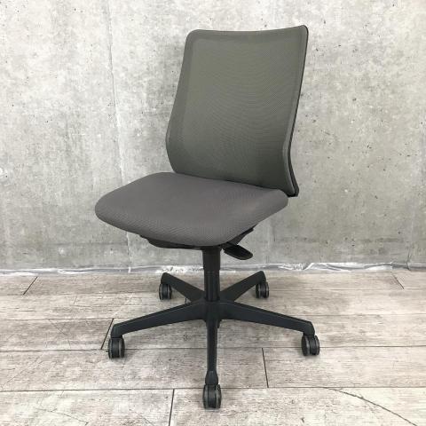 【中古】フルーエントチェア CB31ZR　FKA2 オカムラ（okamura） 肘無ローバックチェア