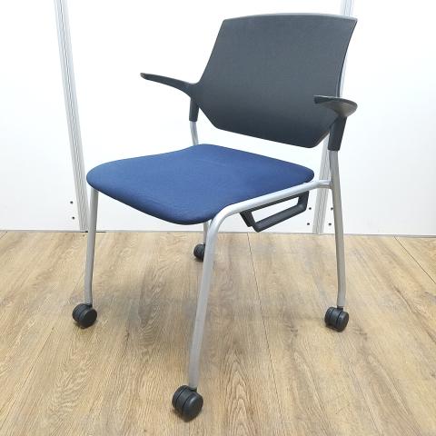 【中古】ステンザ  イトーキ（ITOKI） スタッキングチェア