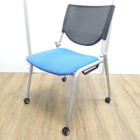 【中古】プロスタック  オカムラ（okamura） スタッキングチェア