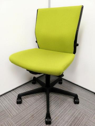 【中古】エスクード  オカムラ（okamura） 肘無ローバックチェア