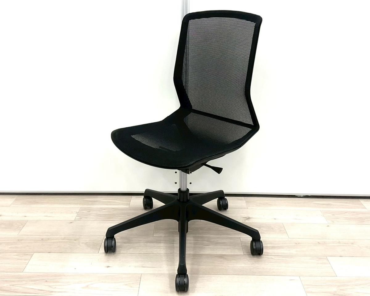 ■Okamura/オカムラ　■シナーラチェア/CYNARA　■ブラック（black） ■肘無し　■ローバックチェア　■背・座面メッシュ　■オススメ/人気/定番商品 【弊社使用欄：A01041057  K】【ID】
                        シナーラ
                                    中古
            