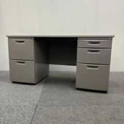 【管理席・上長席の定番！収納量抜群の両側袖付きデスク！変わらず人気のデスクシリーズ！】■イトーキ（ITOKI）製　CZNシリーズ　両袖机　W1400㎜　■ウォームライト　■シリンダー錠