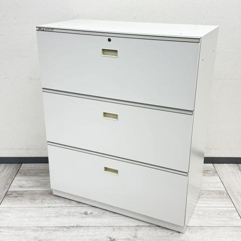 【在庫入れ替えSALE】■多少日焼け有のためお安くなっております■【A4ファイルも沢山収納可能！ホワイトカラーの人気シリーズ３段ラテラル書庫！】■イトーキ（ITOKI）製　シンライン (THIN LINE)　3段ラテラル書庫　ローキャビネット　■ホワイト　■シリンダー錠〈岐阜・愛知・三重・静岡・福井〉