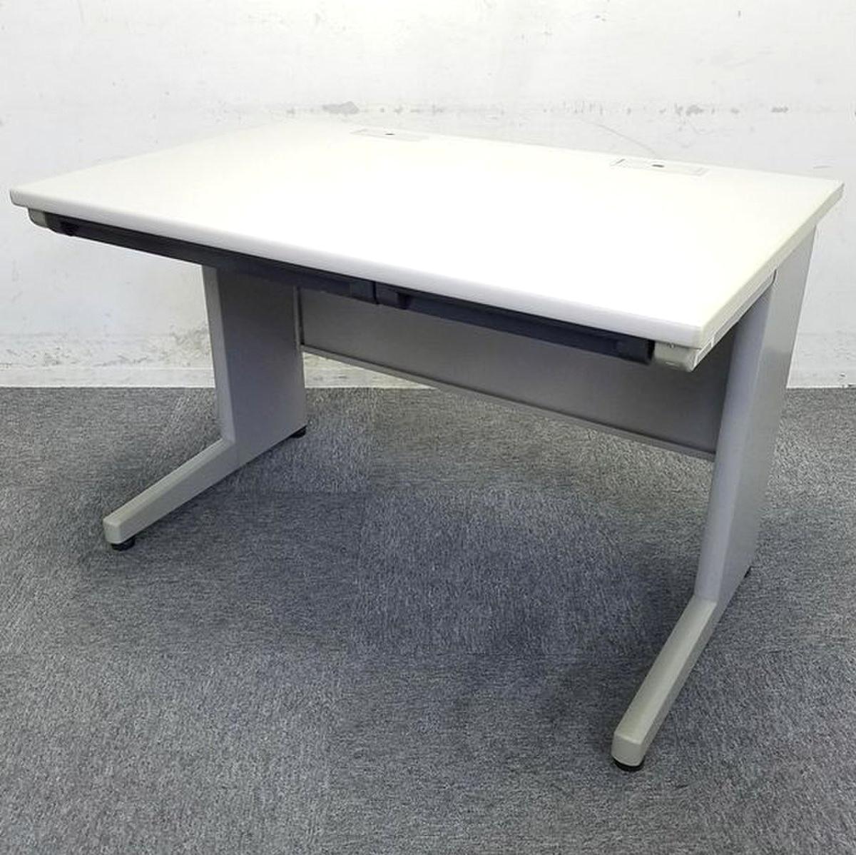 【在庫入替セール品！】【スタンダードなデザインで使いやすい！】 ■イトーキ　シーゼットシリーズ　平デスク　W1000×D700×H700mm【ITOKI　CZ】
                        CZデスク
                                    中古
            