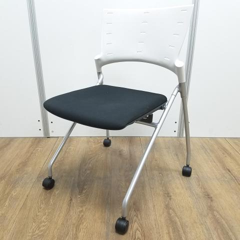 【中古】マノスチェア  イトーキ（ITOKI） ネスティングチェア