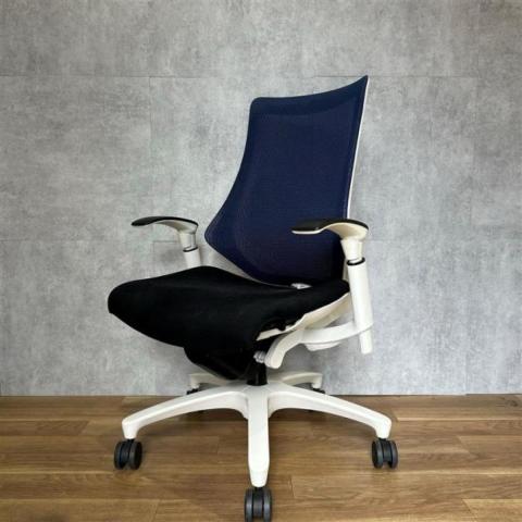 【中古】エフメッシュ SOF377JB-W9T1B2 イトーキ（ITOKI） 肘付ハイバックチェア