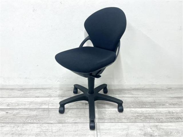 【中古】プレーゴチェア KZ-440GA-T2T1 イトーキ（ITOKI） 肘無ローバックチェア